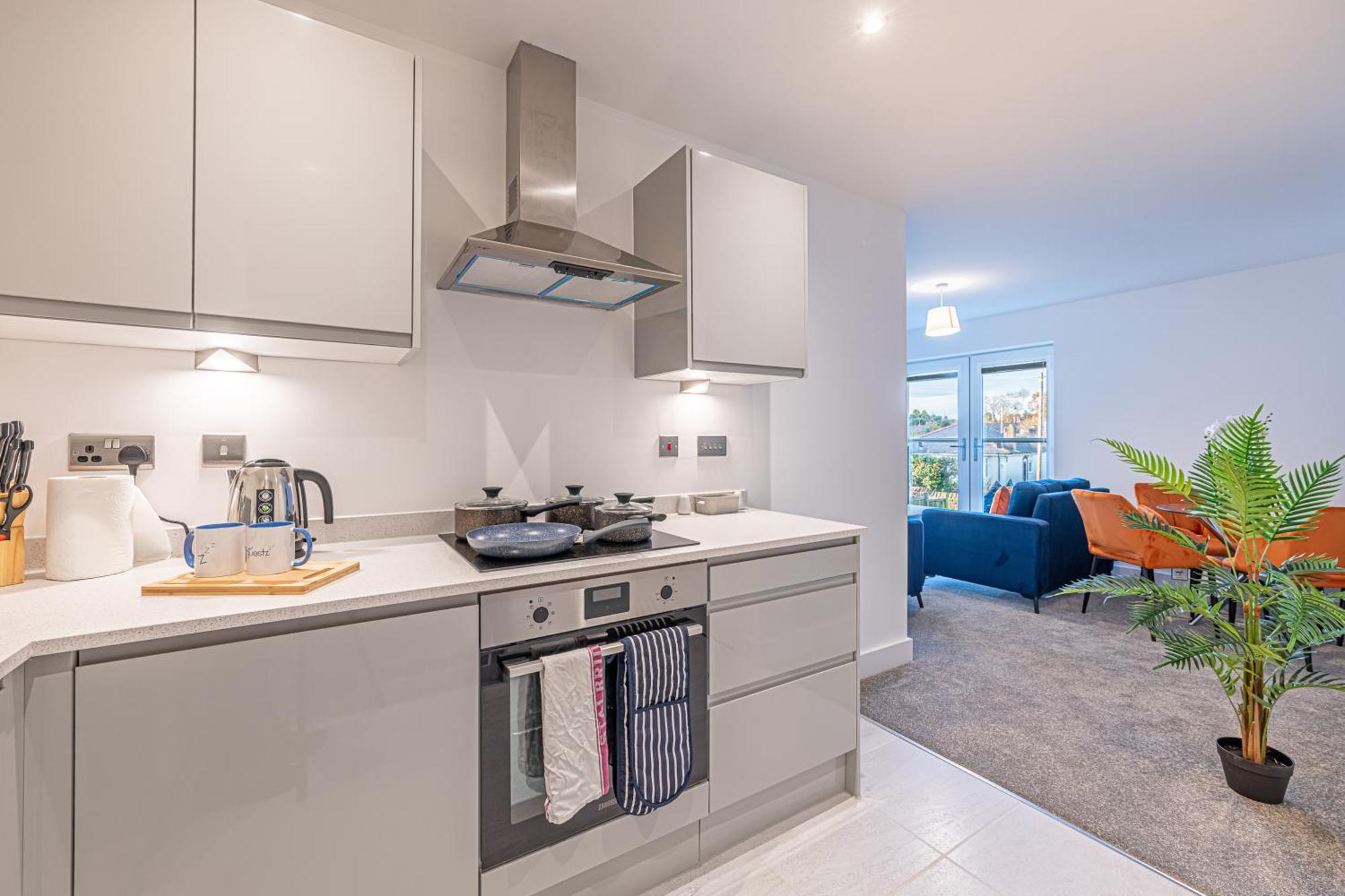 Gospel Heights Luxury Apartments With Parking Heswall Eksteriør bilde