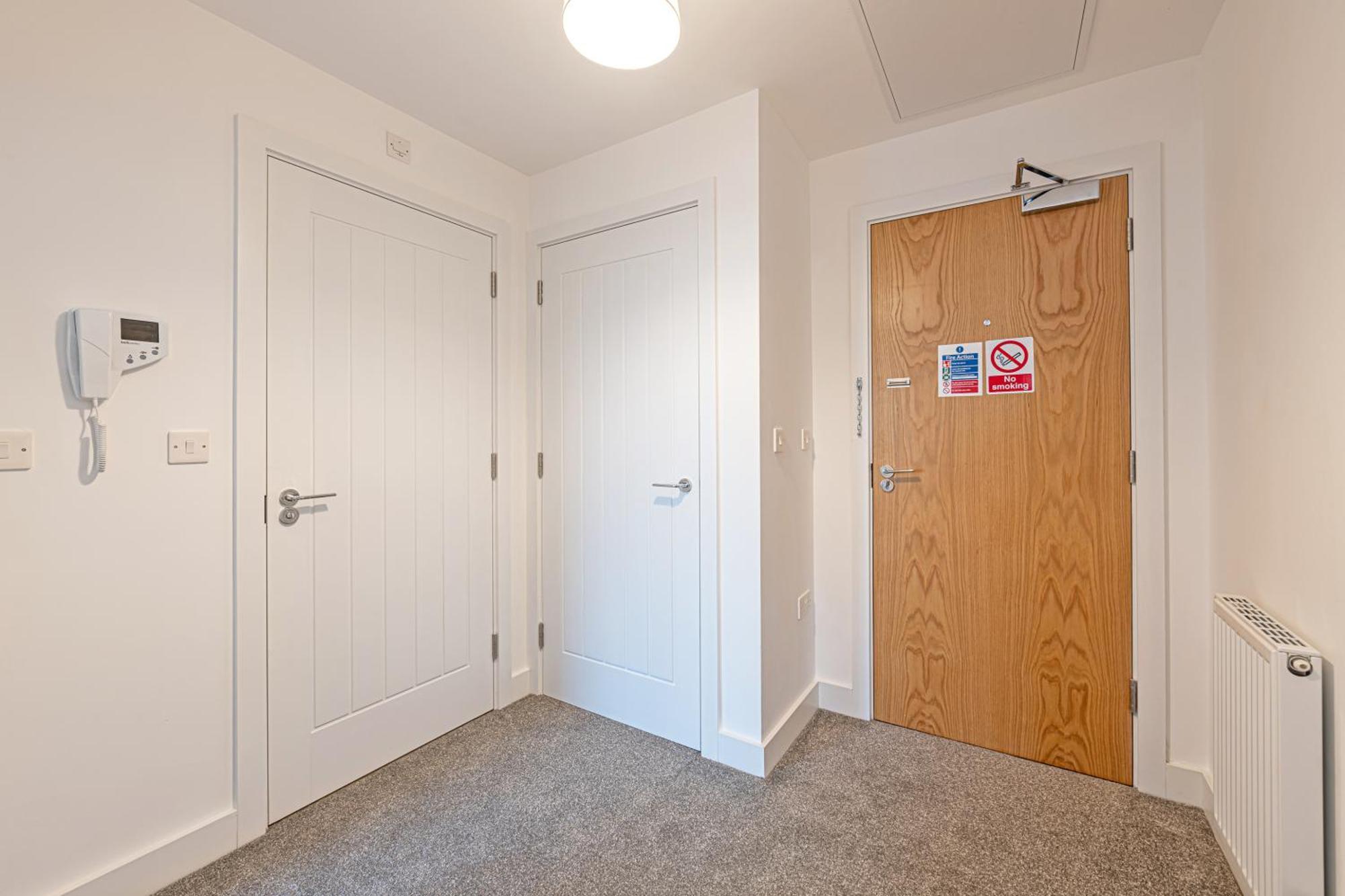 Gospel Heights Luxury Apartments With Parking Heswall Eksteriør bilde