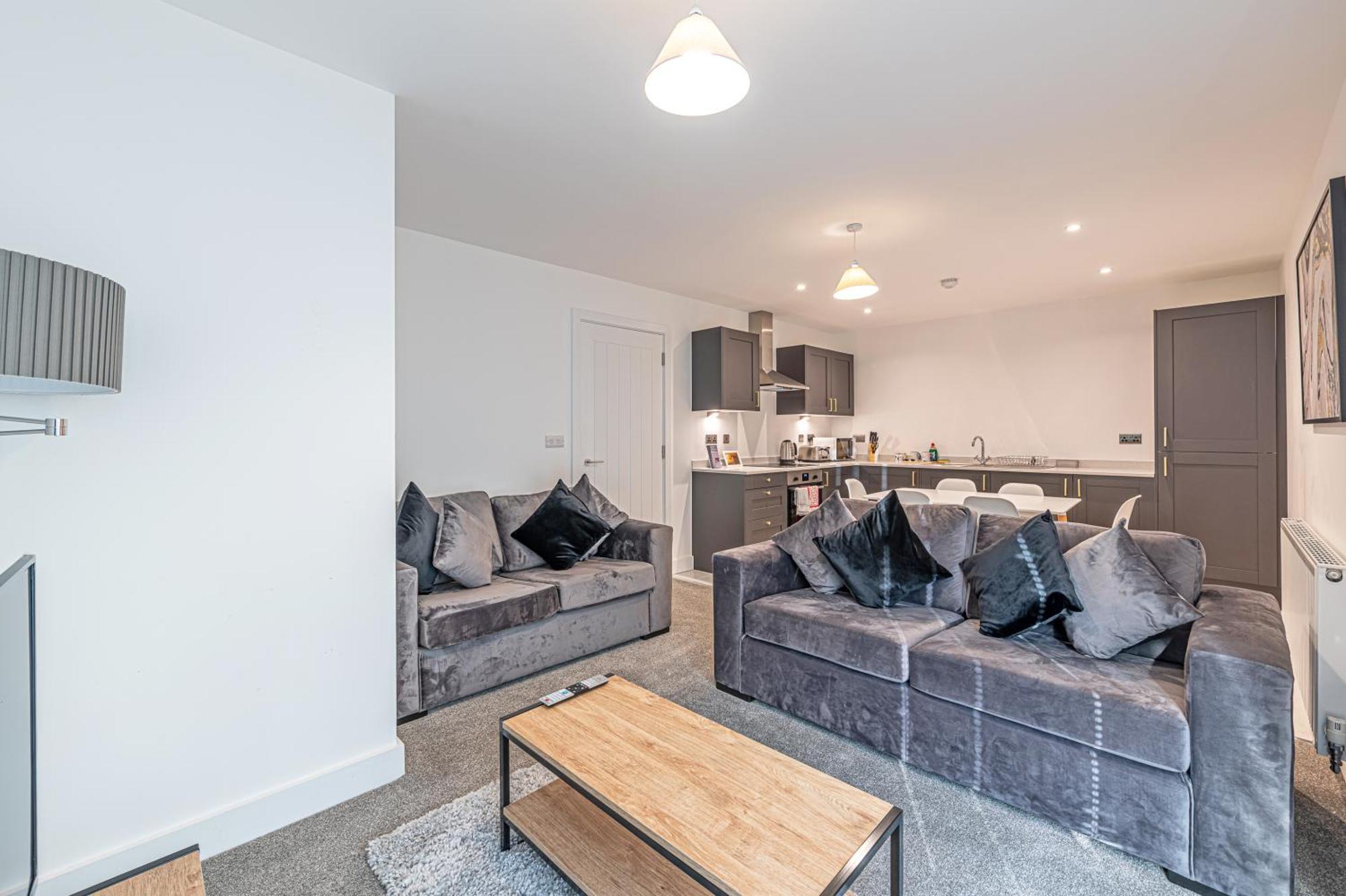 Gospel Heights Luxury Apartments With Parking Heswall Eksteriør bilde