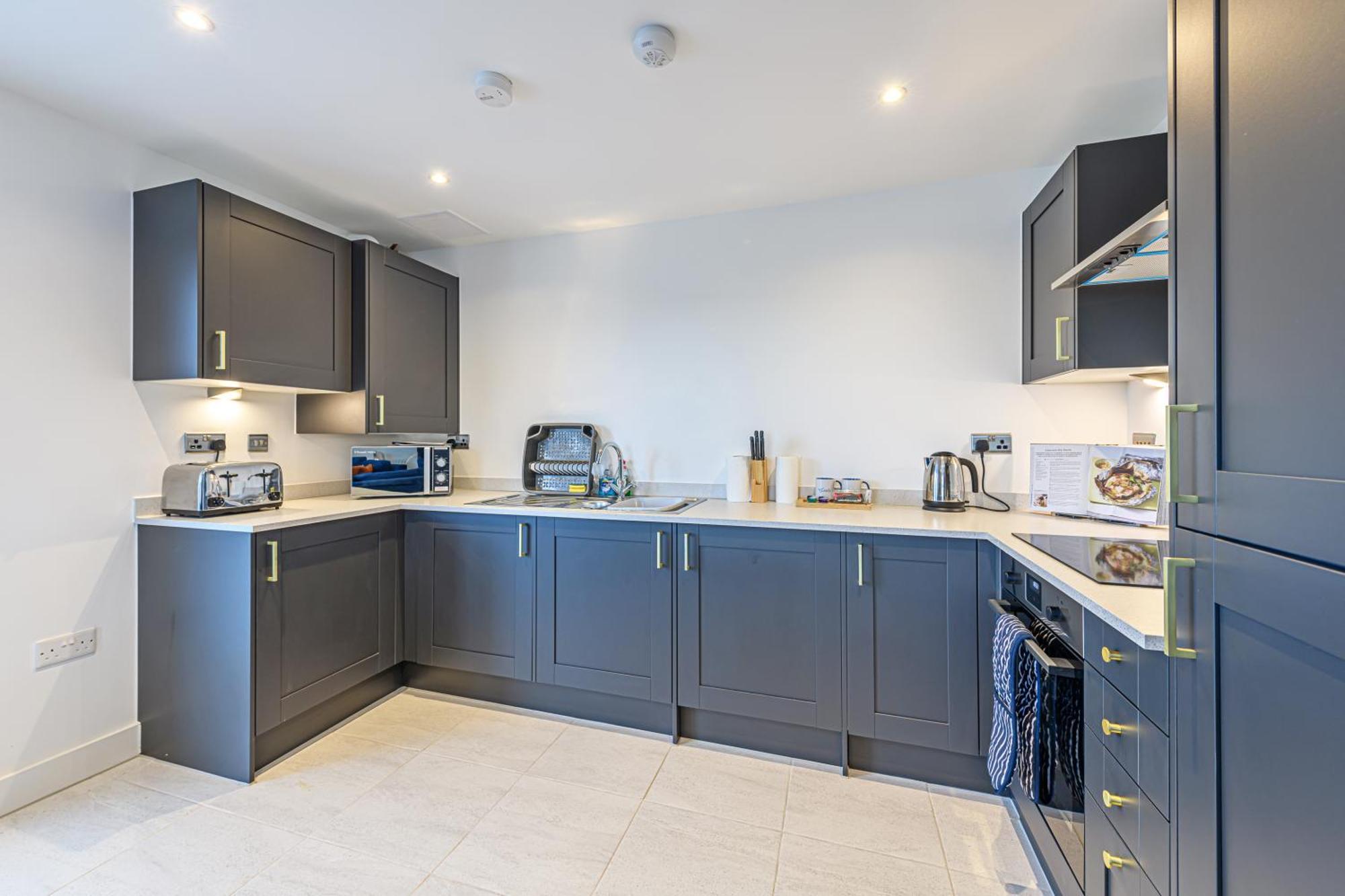 Gospel Heights Luxury Apartments With Parking Heswall Eksteriør bilde