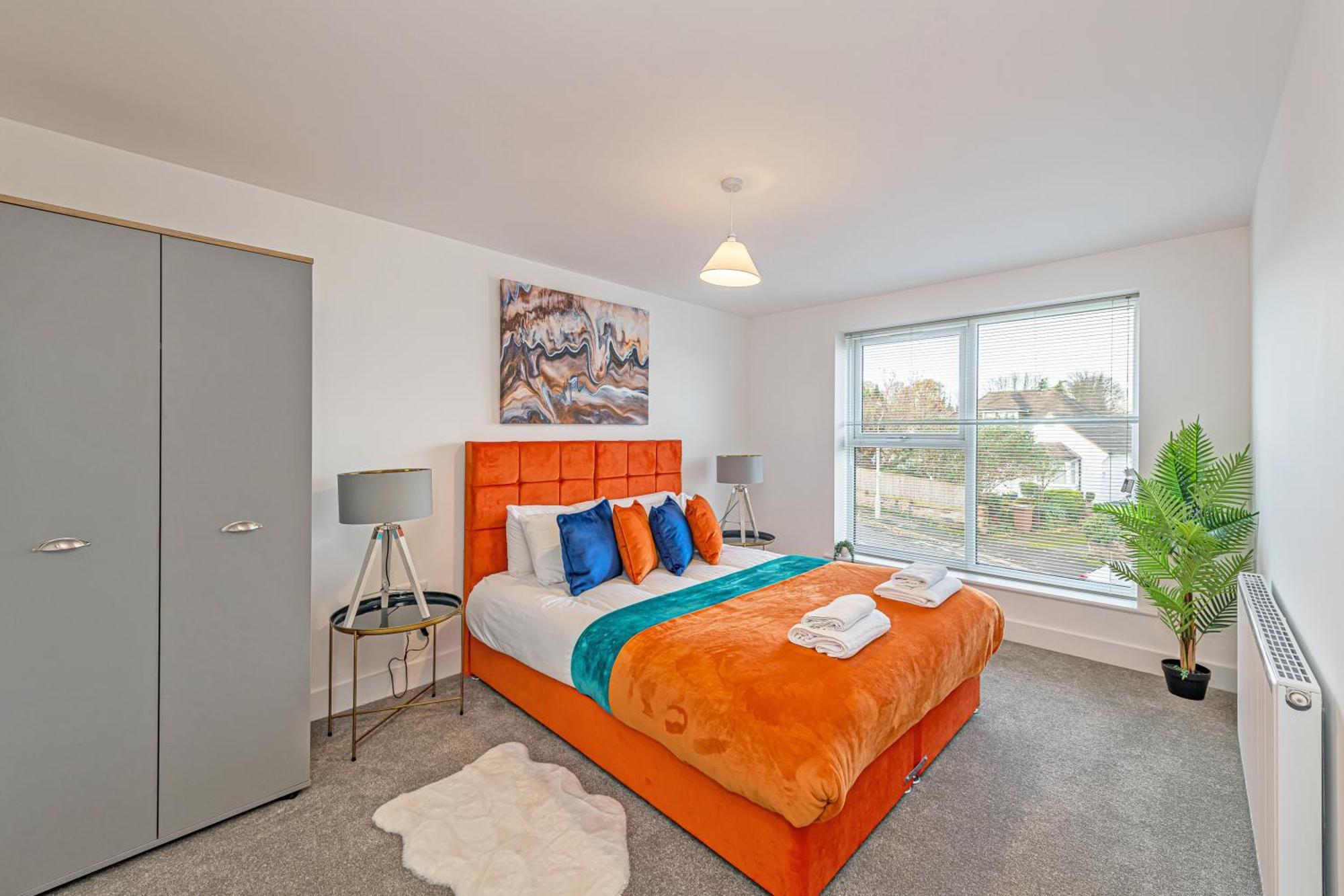 Gospel Heights Luxury Apartments With Parking Heswall Eksteriør bilde